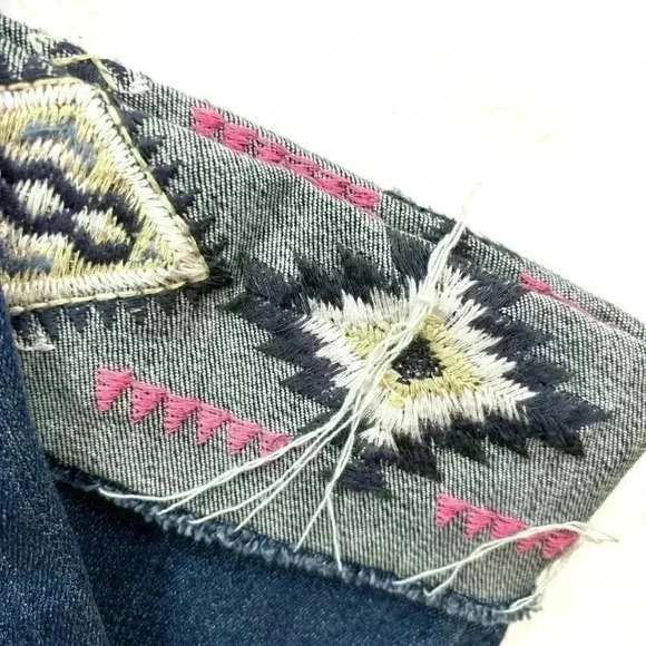 Driftwood Colette Stretch Denim Embroider Cuff Crop Straight Leg Jean Size 30 - Picture 11 of 16